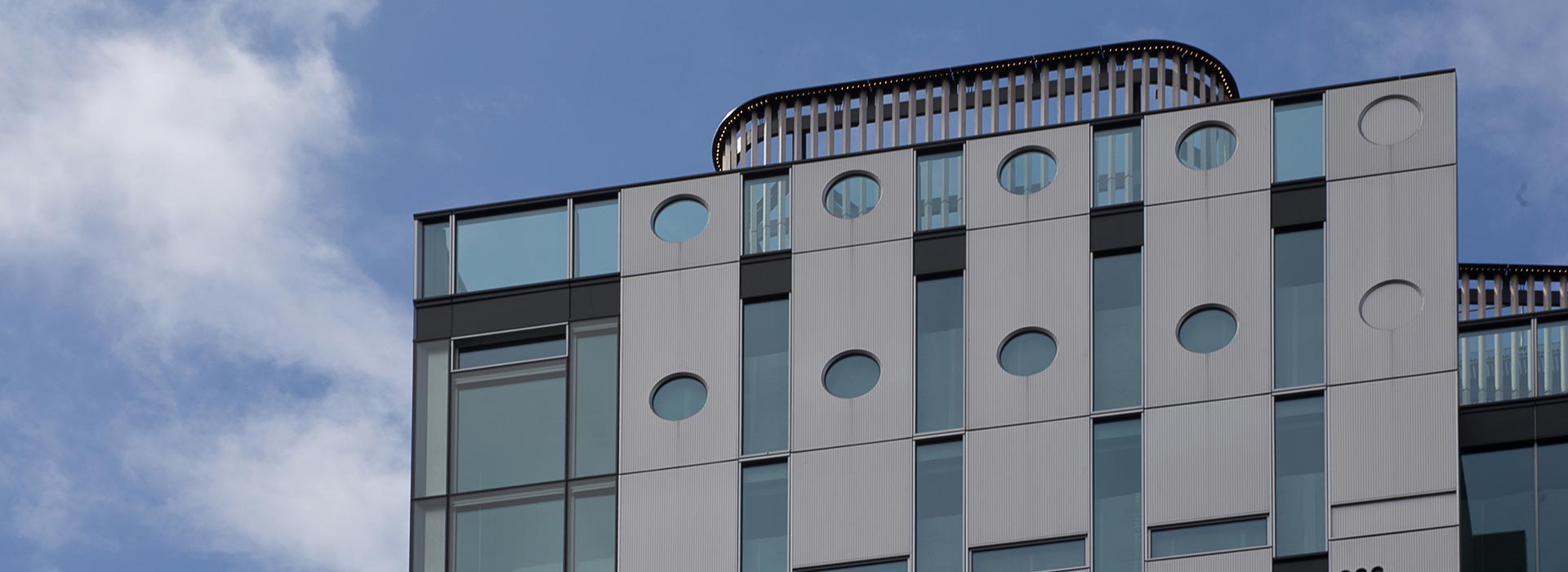 White_Collar_Factory