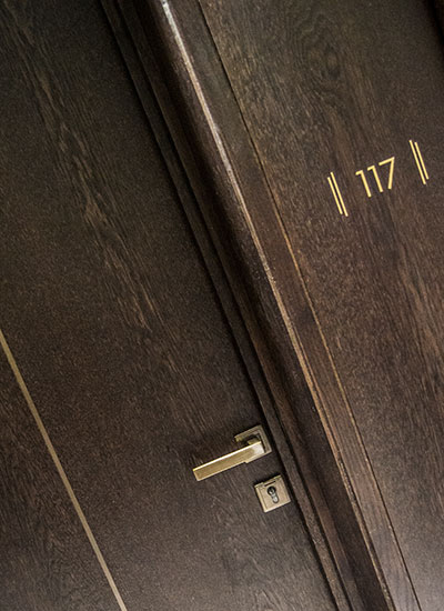 Shadbolt_veneered_acoustic_doors
