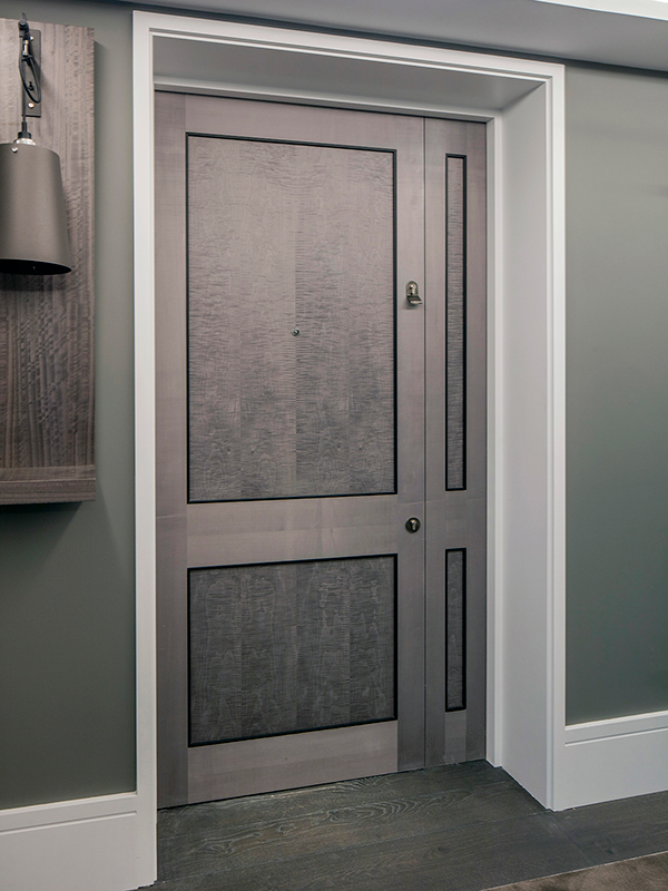 Shadbolt_door_at_21_young_street