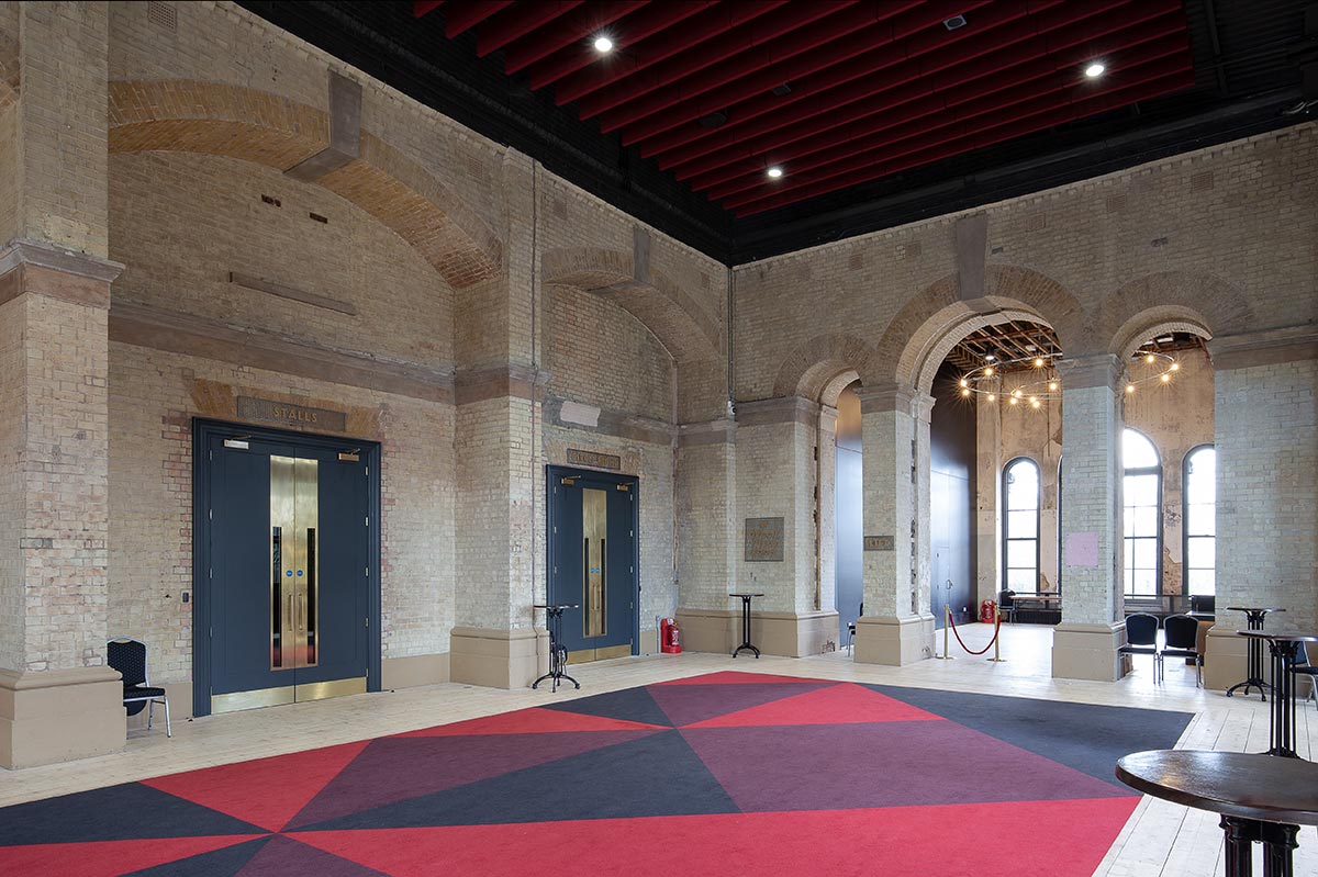 Shadbolt_Alexandra_Palace_Theatre_interior_doors